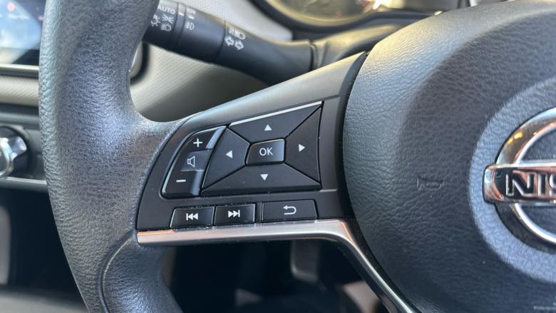 Nissan Micra 1.0 IG 71 Acenta 5dr Petrol Hatchback